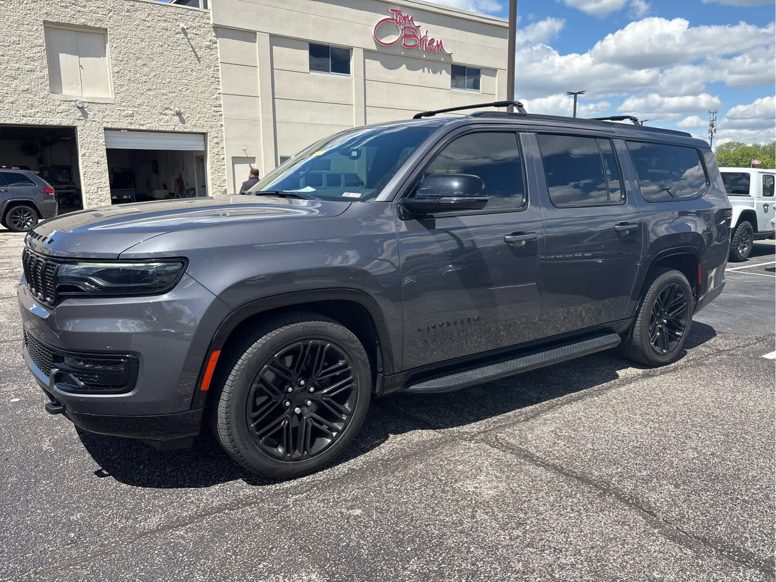 2023 Jeep Wagoneer L Series II Carbide