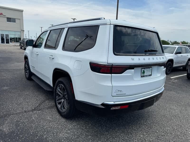 2023 Jeep Wagoneer Base