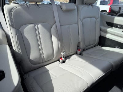 2024 Jeep Wagoneer Base