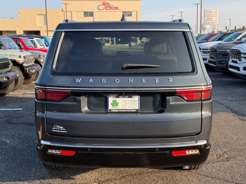 2023 Jeep Wagoneer Base
