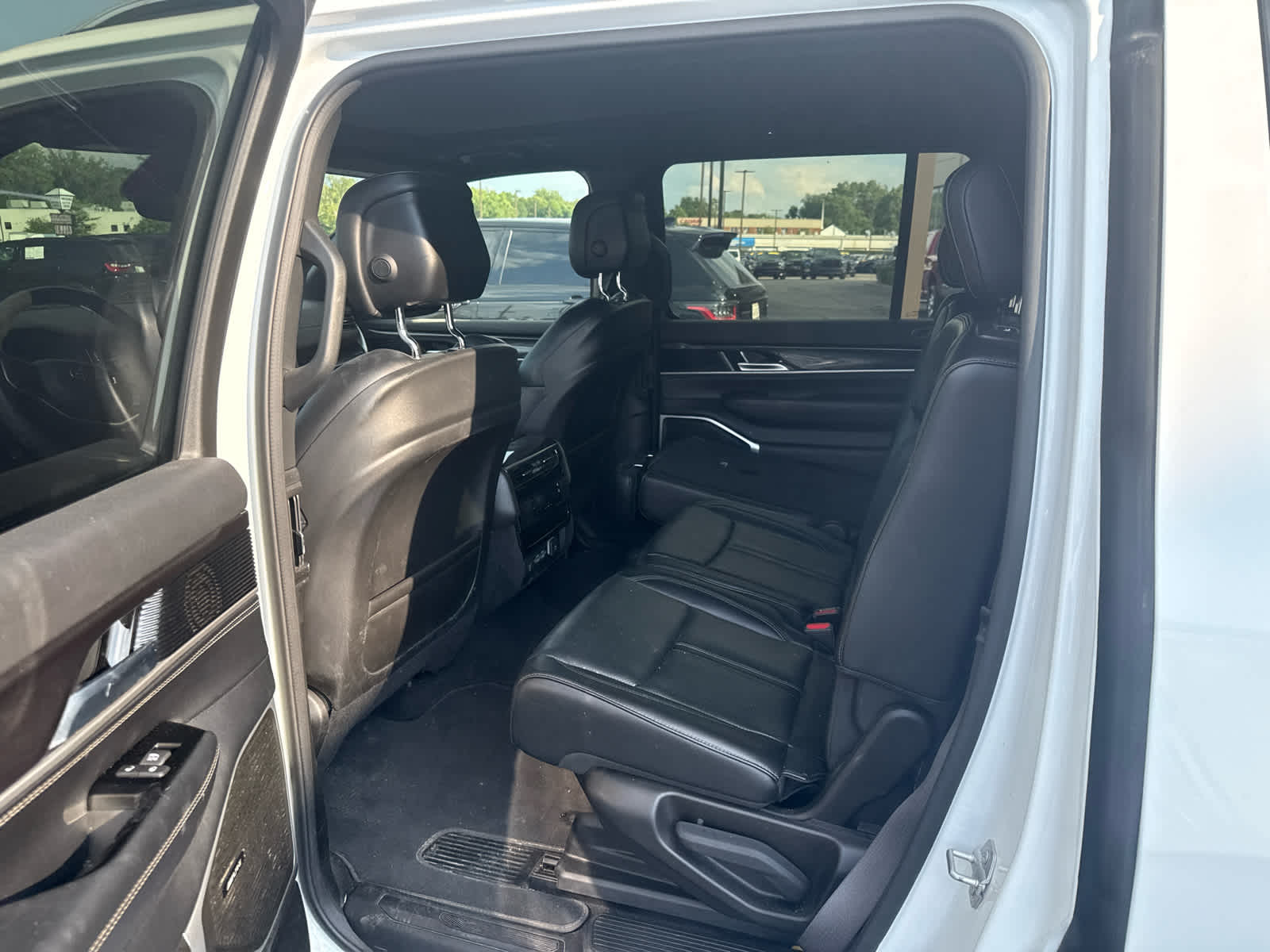 2022 Jeep Wagoneer Series I