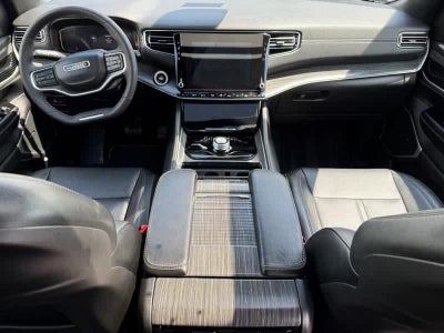 2023 Jeep Wagoneer Series II