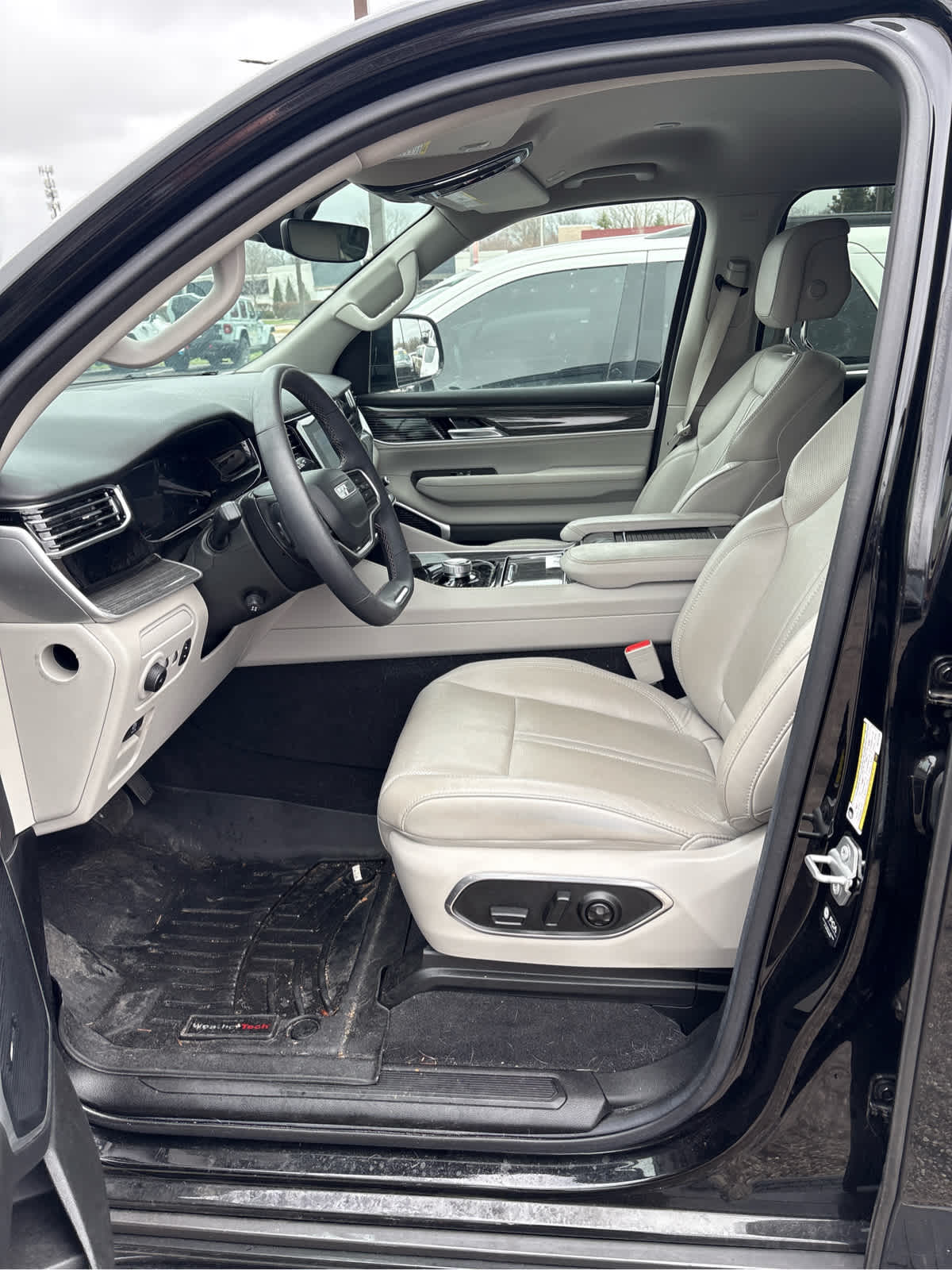 2022 Jeep Wagoneer Series II