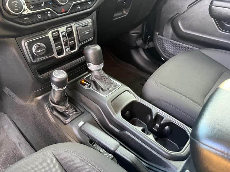 2022 Jeep Gladiator Sport S