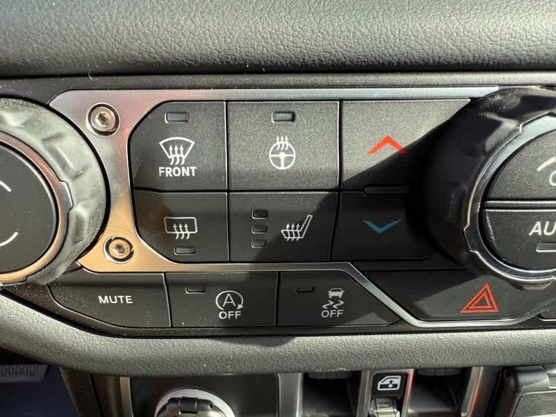 2026 Jeep Gladiator Sahara