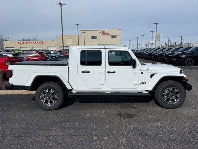 2026 Jeep Gladiator Sahara