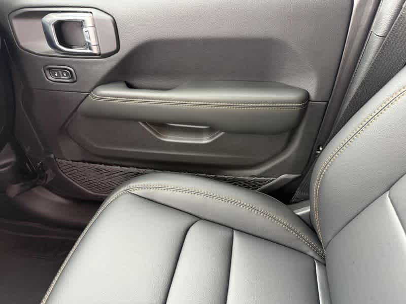 2026 Jeep Gladiator Sahara