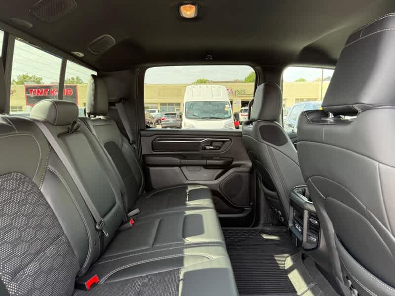 2024 RAM 1500 Big Horn Crew Cab 4x4 5'7' Box
