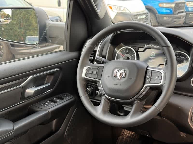 2025 RAM 1500 Big Horn Crew Cab 4x4 5'7' Box