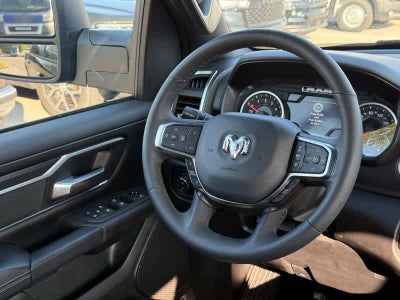 2025 RAM 1500 Big Horn Crew Cab 4x4 5'7' Box