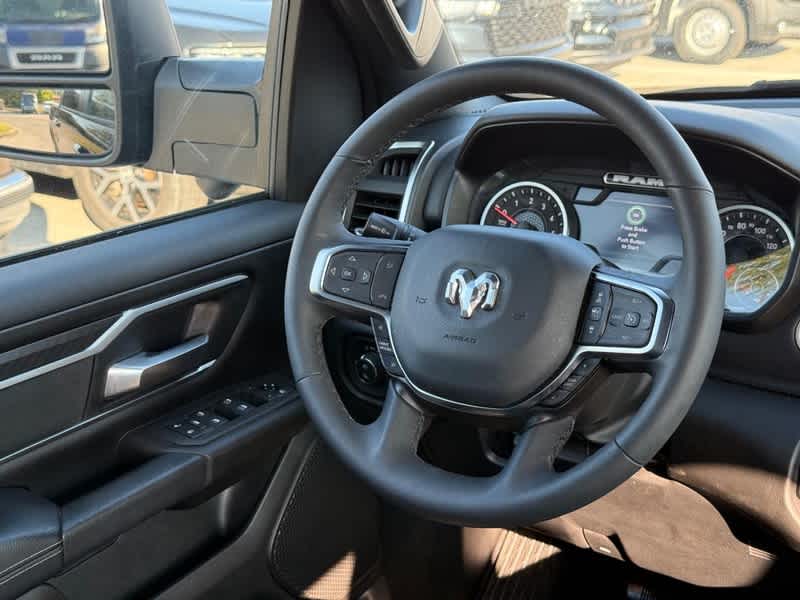 2025 RAM 1500 Big Horn Crew Cab 4x4 5'7' Box