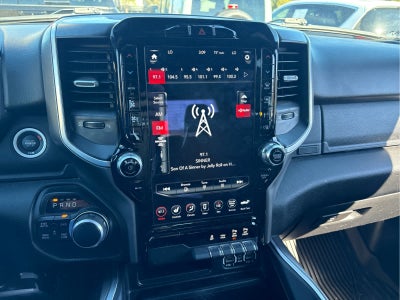 2020 RAM 1500 Big Horn Crew Cab 4x4 5'7' Box