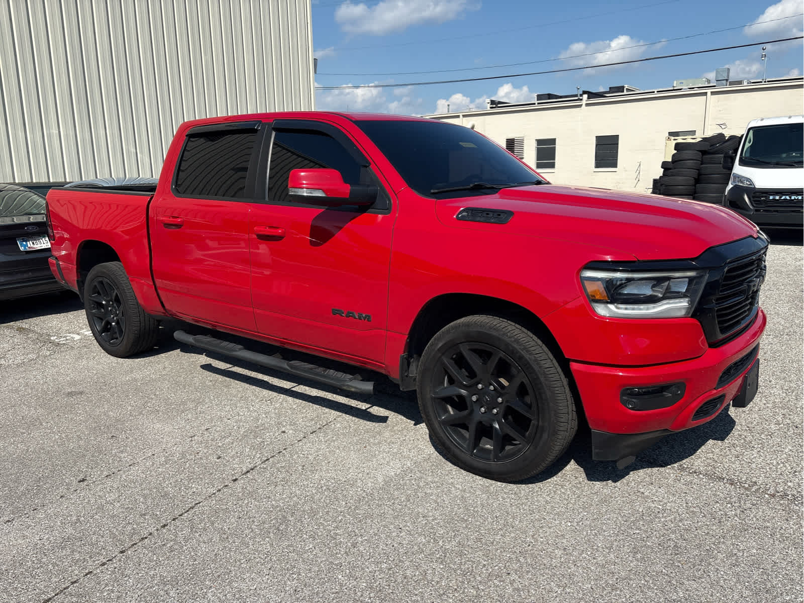 2020 RAM 1500 Big Horn Crew Cab 4x4 5'7' Box