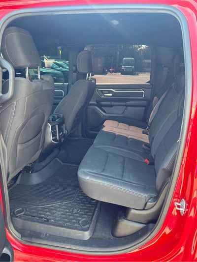 2020 RAM 1500 Big Horn Crew Cab 4x4 5'7' Box