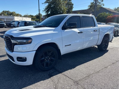 2025 RAM 1500 Laramie 4x4 Crew Cab 5'7 Box