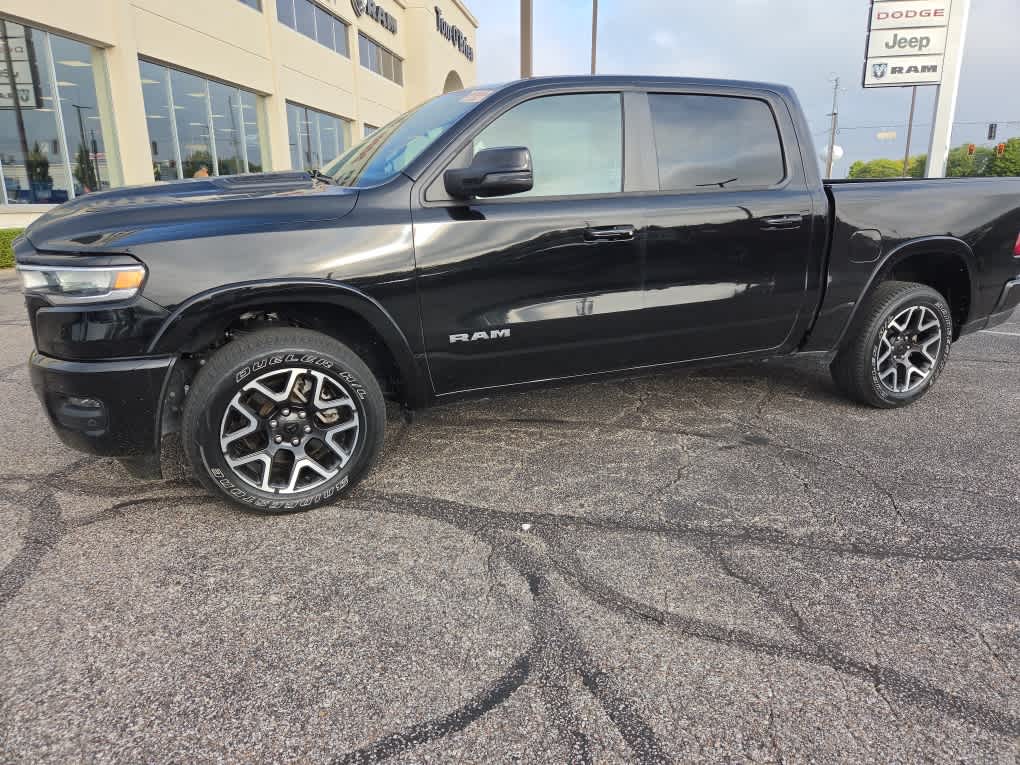 2025 RAM 1500 Laramie Crew Cab 4x4 5'7' Box