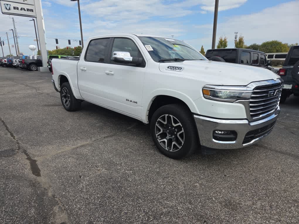 2025 RAM 1500 Laramie Crew Cab 4x4 5'7' Box