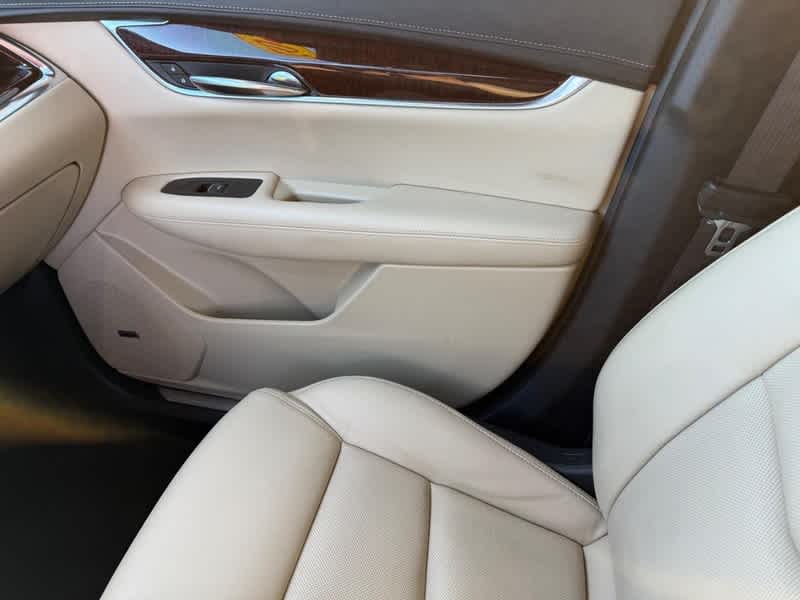 2017 Cadillac XT5 Luxury FWD