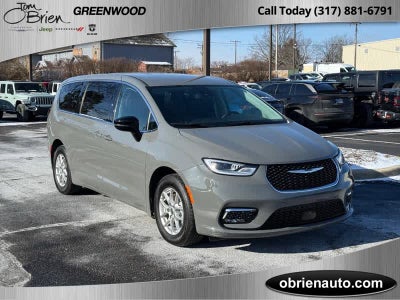 2024 Chrysler Pacifica Touring L