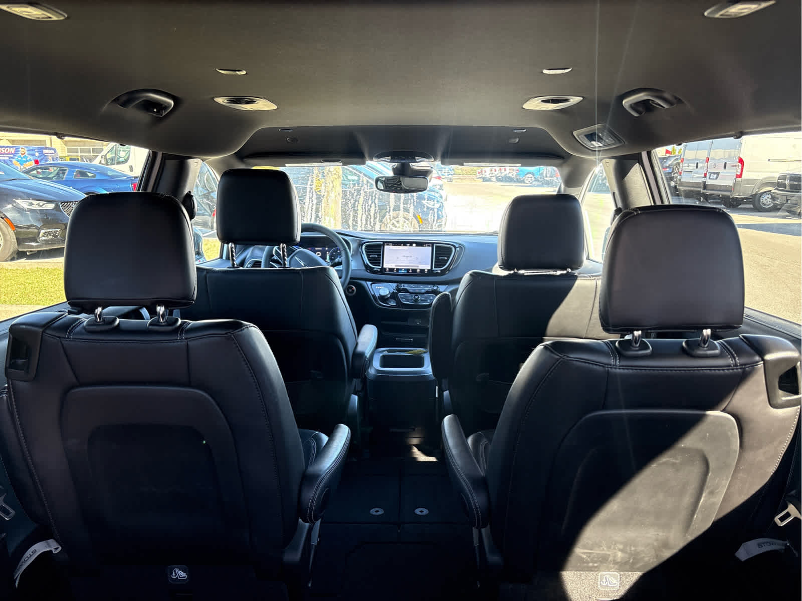 2026 Chrysler Pacifica Select