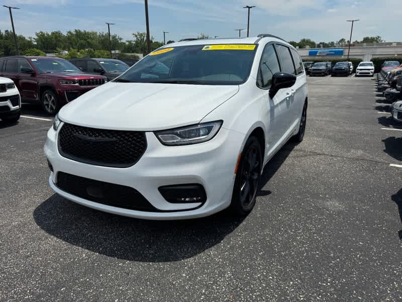 2024 Chrysler Pacifica Limited