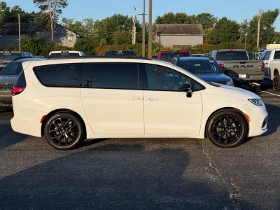 2025 Chrysler Pacifica Limited