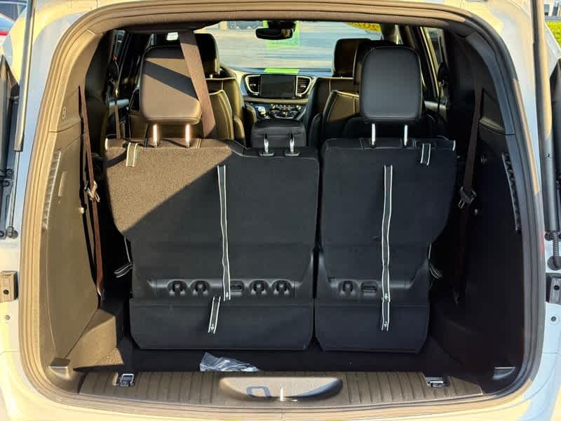 2025 Chrysler Pacifica Limited