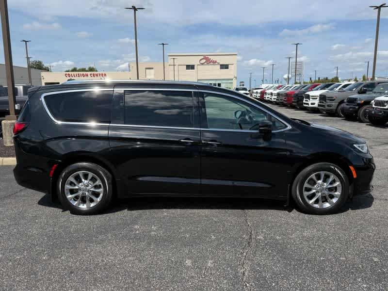 2021 Chrysler Pacifica Touring L AWD