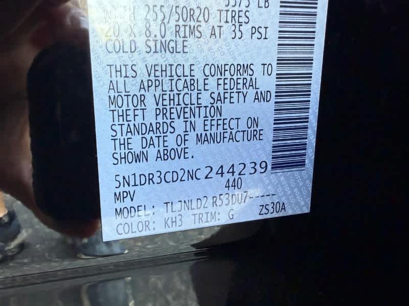 2022 Nissan Pathfinder SL
