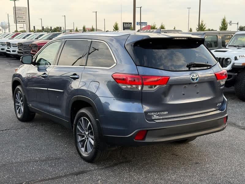 2019 Toyota Highlander Hybrid XLE