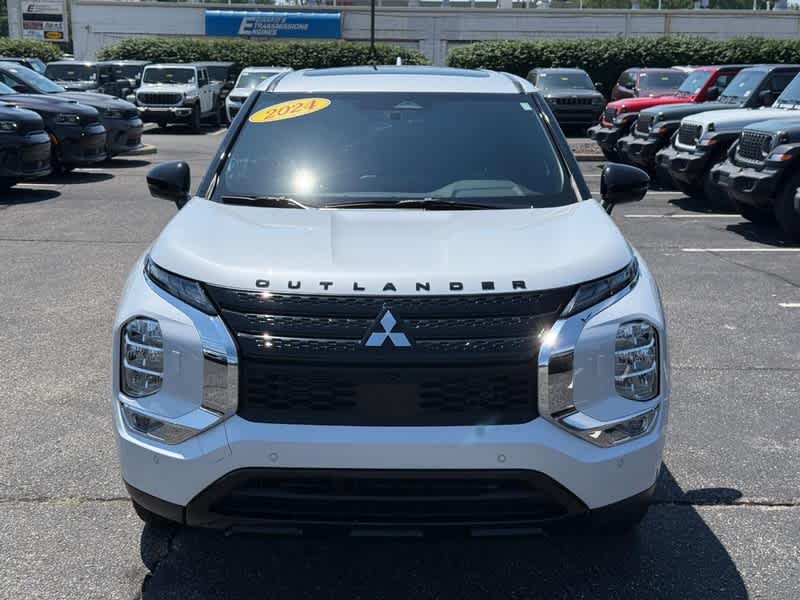 2024 Mitsubishi Outlander SE Black Edition
