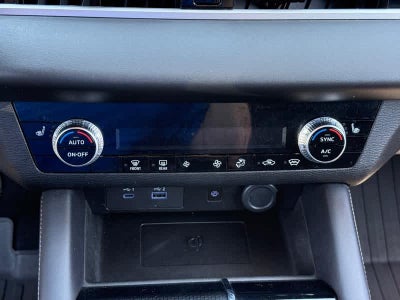 2024 Mitsubishi Outlander SE Black Edition