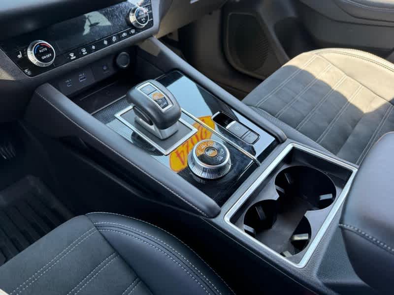 2024 Mitsubishi Outlander SE Black Edition
