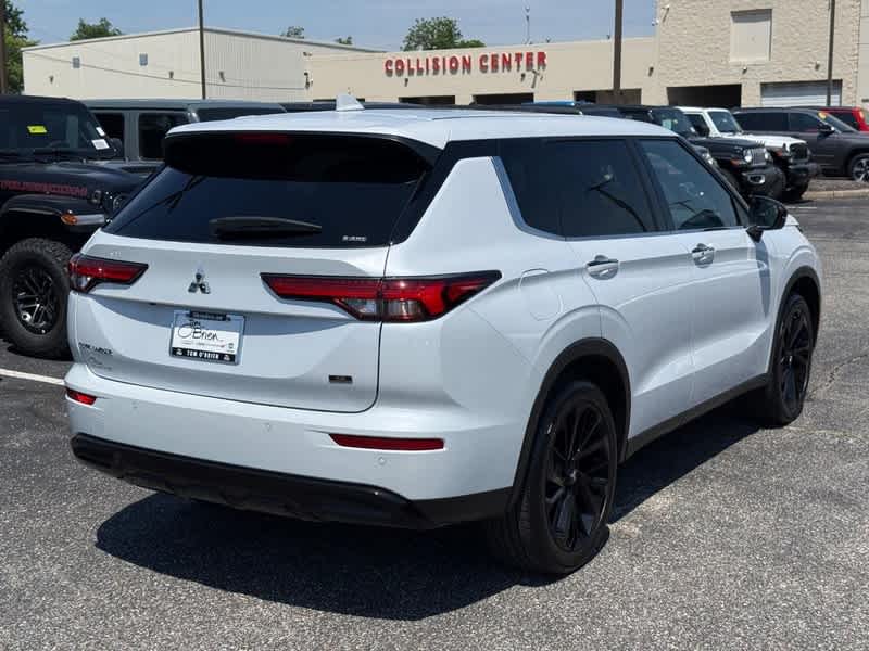 2024 Mitsubishi Outlander SE Black Edition