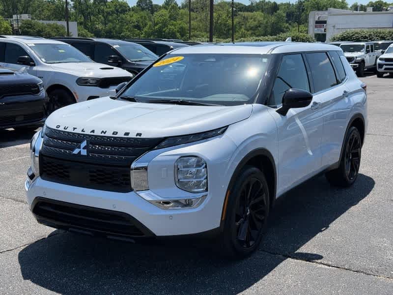 2024 Mitsubishi Outlander SE Black Edition