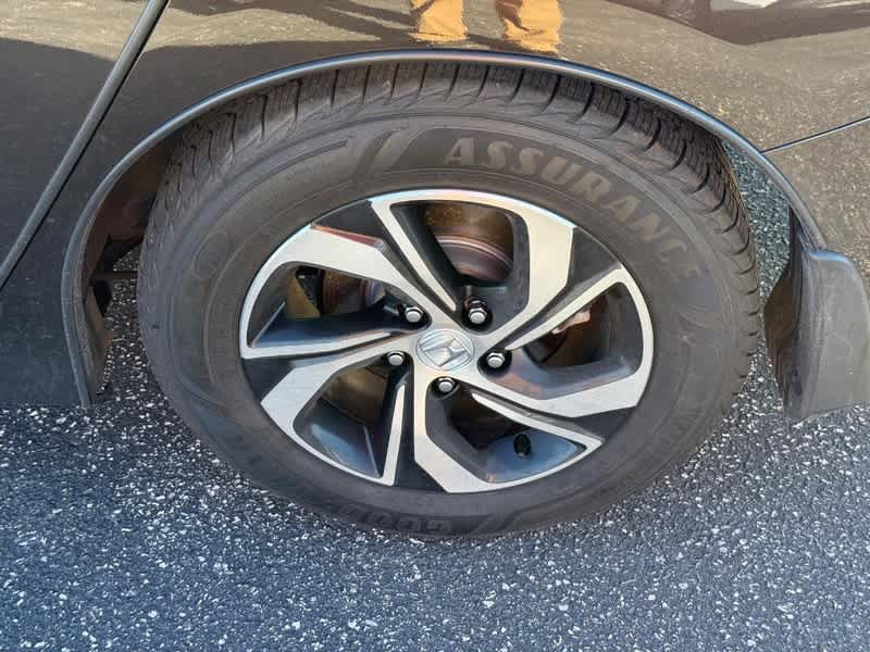 2017 Honda Accord LX CVT w/Honda Sensing