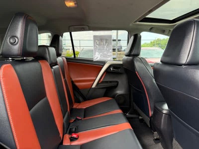 2015 Toyota RAV4 AWD 4dr Limited