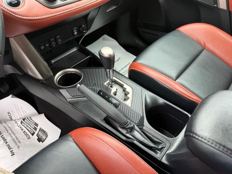 2015 Toyota RAV4 AWD 4dr Limited