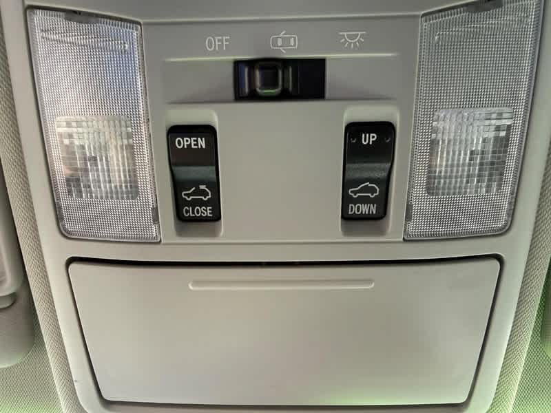 2017 Toyota RAV4 Platinum AWD