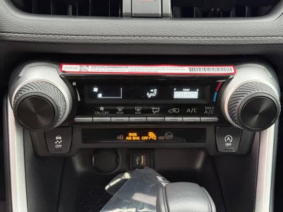 2025 Toyota RAV4 LE AWD