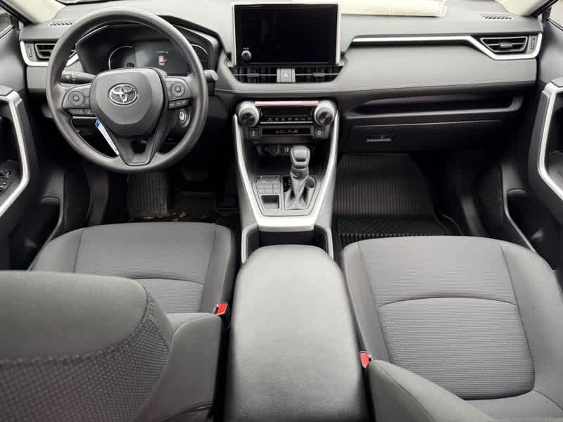 2025 Toyota RAV4 LE AWD