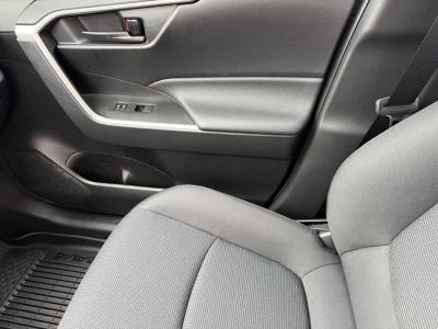 2025 Toyota RAV4 LE AWD