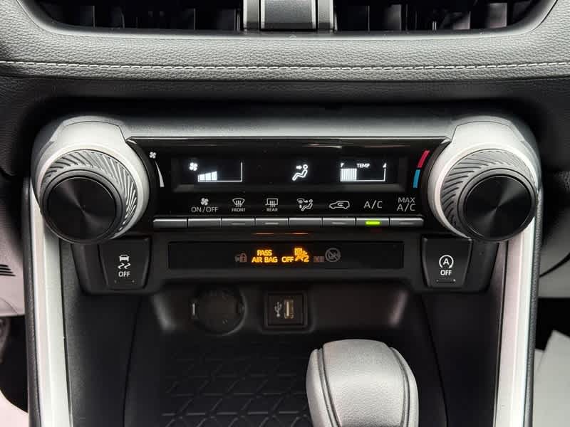 2024 Toyota RAV4 LE AWD