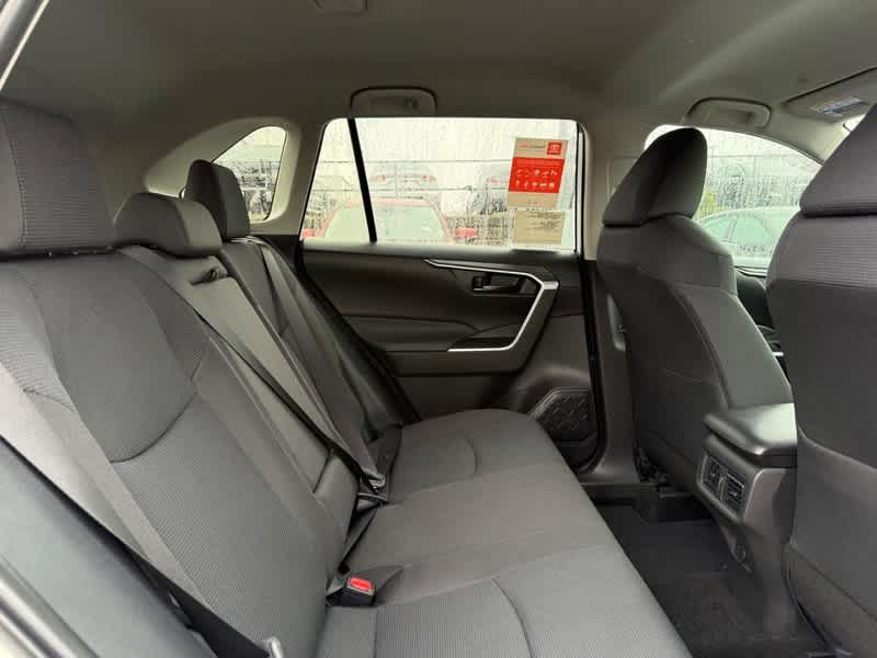 2025 Toyota RAV4 LE AWD
