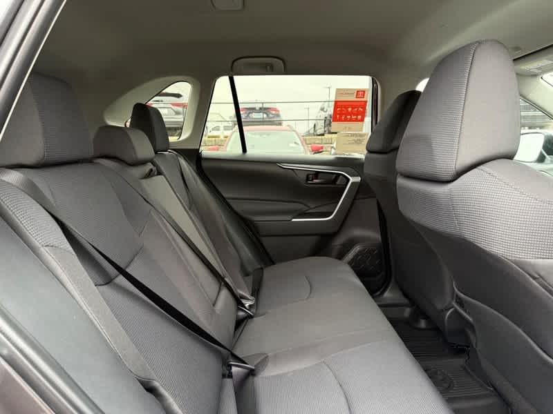 2025 Toyota RAV4 LE AWD