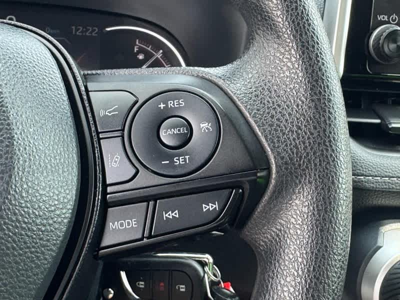 2024 Toyota RAV4 LE FWD