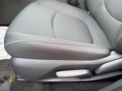 2025 Toyota RAV4 LE FWD