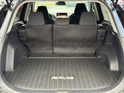 2025 Toyota RAV4 LE FWD