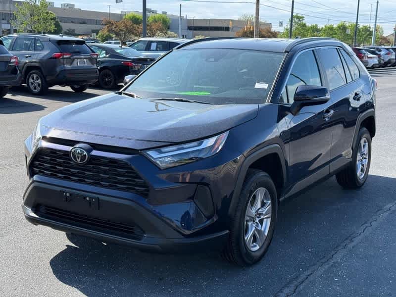 2025 Toyota RAV4 XLE AWD