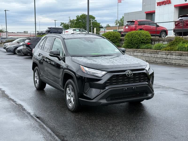 2025 Toyota RAV4 XLE AWD